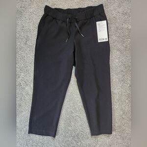 NWT on the fly cropped pants **woven